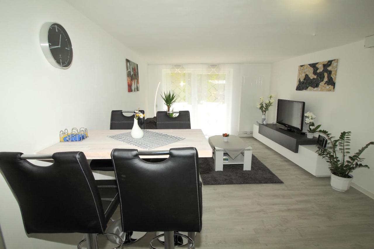 Ferienwohnung Haus Felix バート・エルスター エクステリア 写真